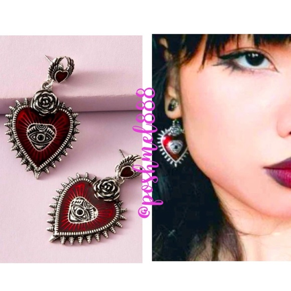 Goth Steampunk EvilEye Enchantress Queen of Hearts Statement EarJacket E… - Picture 3 of 10